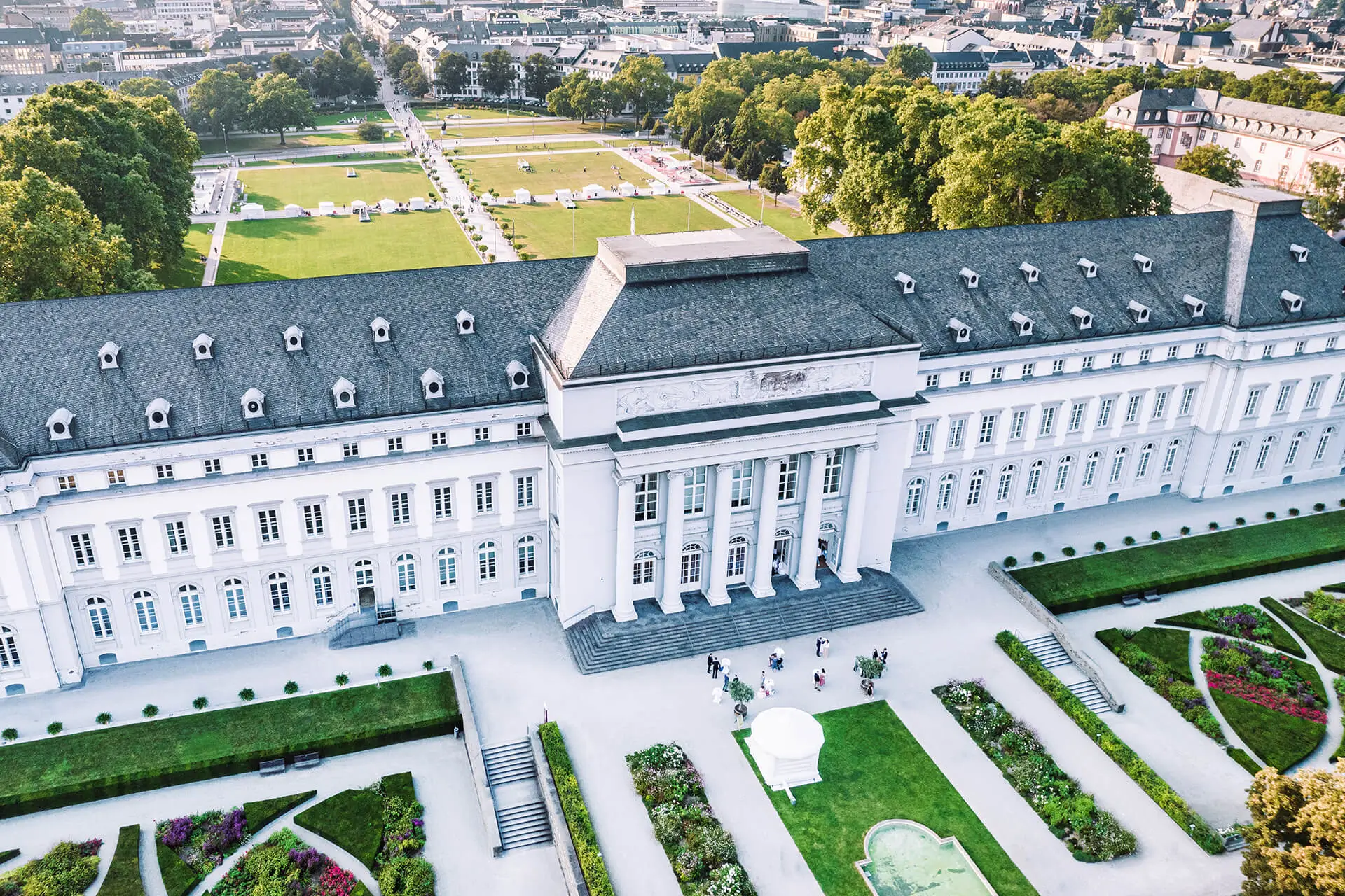 Hochzeitslocation Koblenz - Schloss Koblenz - Luftaufnahme mit der Drohne